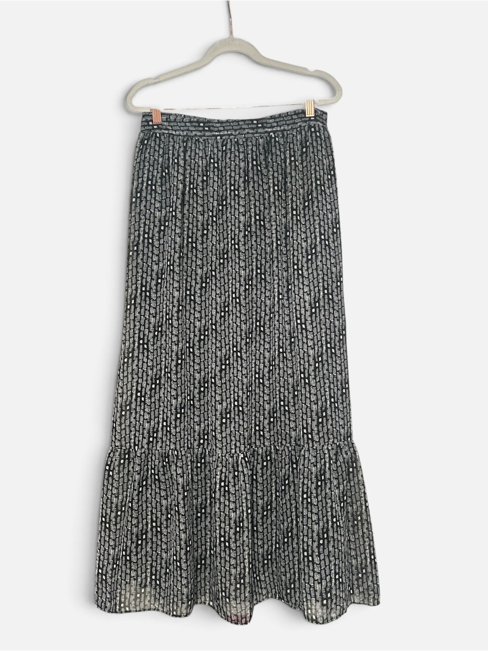 Candie’s Flowy Black and White Maxi Skirt Size Medium